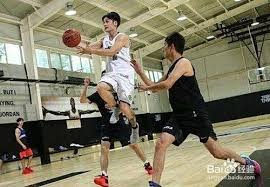 单板滑雪坡面障碍技巧亚洲杯吉林开赛 中日包揽前三